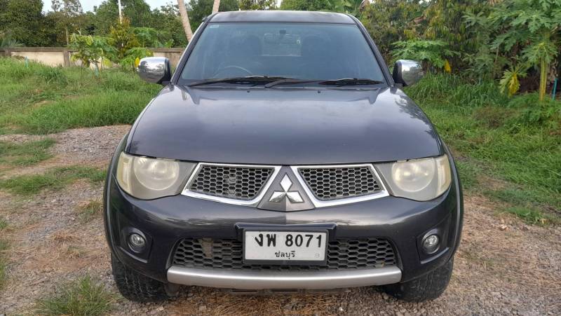 MITSUBISHI TRITON DOUBLE CAB GLX Plus